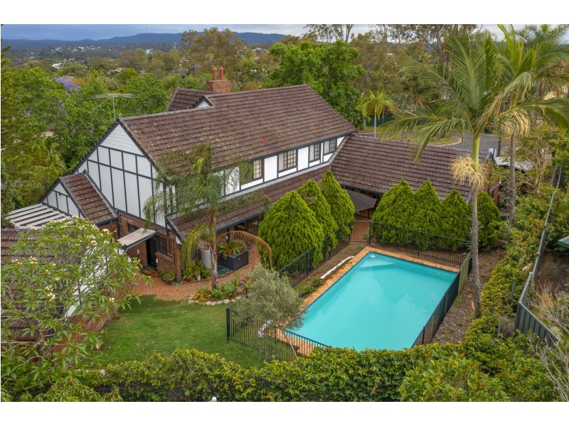 15 Warburton Court, Mount Ommaney QLD 4074