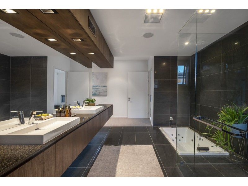 31 Ormonde Road, Yeronga QLD 4104