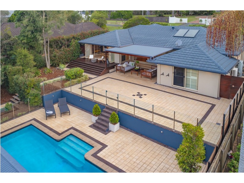 13 Tangy Street, Brookfield QLD 4069