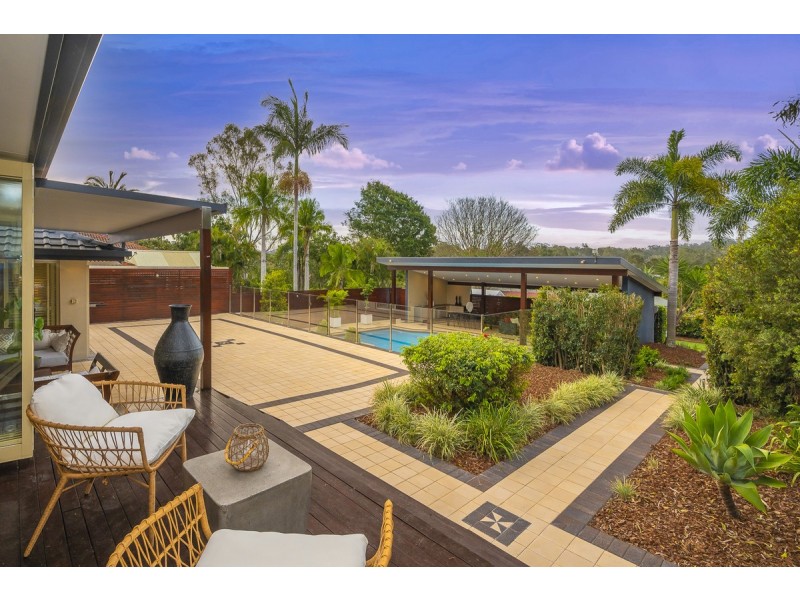 13 Tangy Street, Brookfield QLD 4069