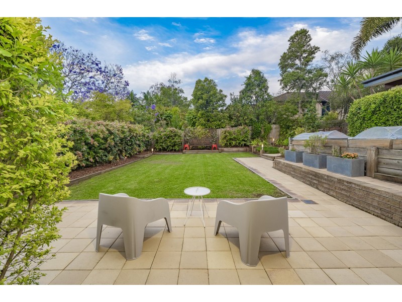 13 Tangy Street, Brookfield QLD 4069