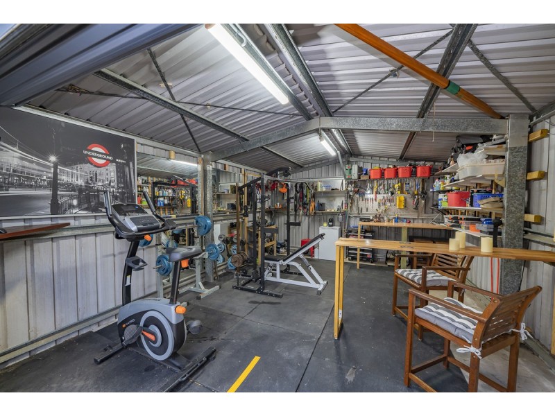 13 Tangy Street, Brookfield QLD 4069