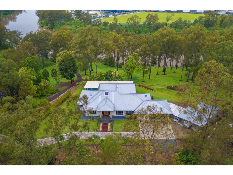 98 Mercury Street, Moggill QLD 4070