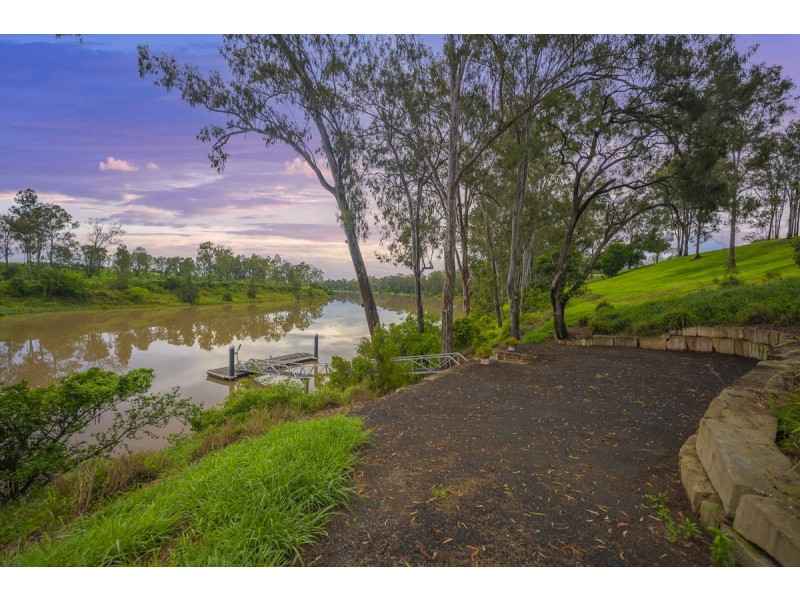 98 Mercury Street, Moggill QLD 4070