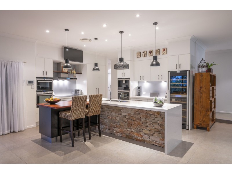 98 Mercury Street, Moggill QLD 4070