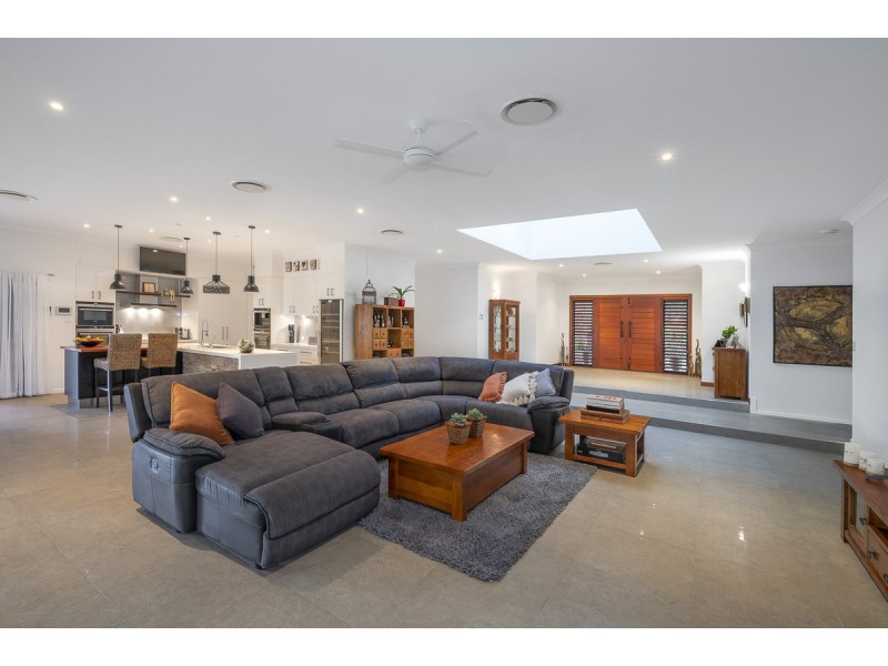 98 Mercury Street, Moggill QLD 4070