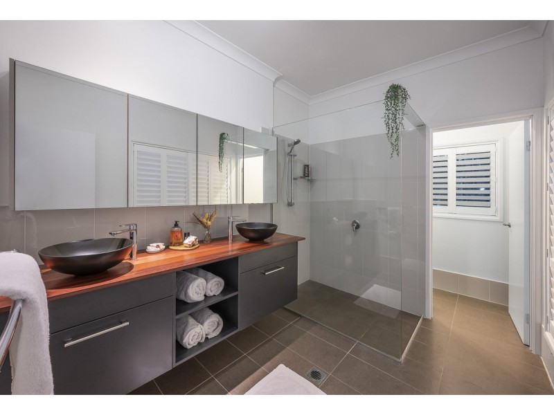 98 Mercury Street, Moggill QLD 4070