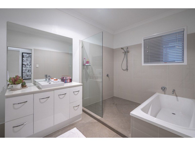 98 Mercury Street, Moggill QLD 4070