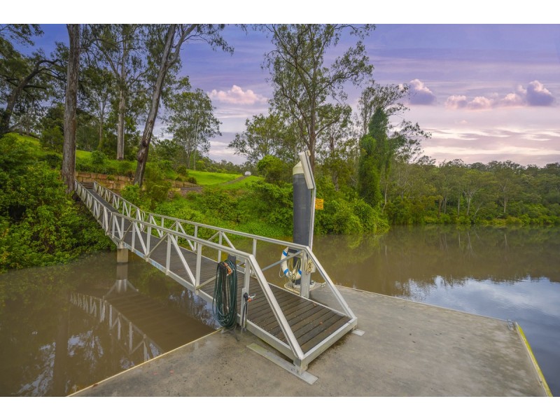 98 Mercury Street, Moggill QLD 4070