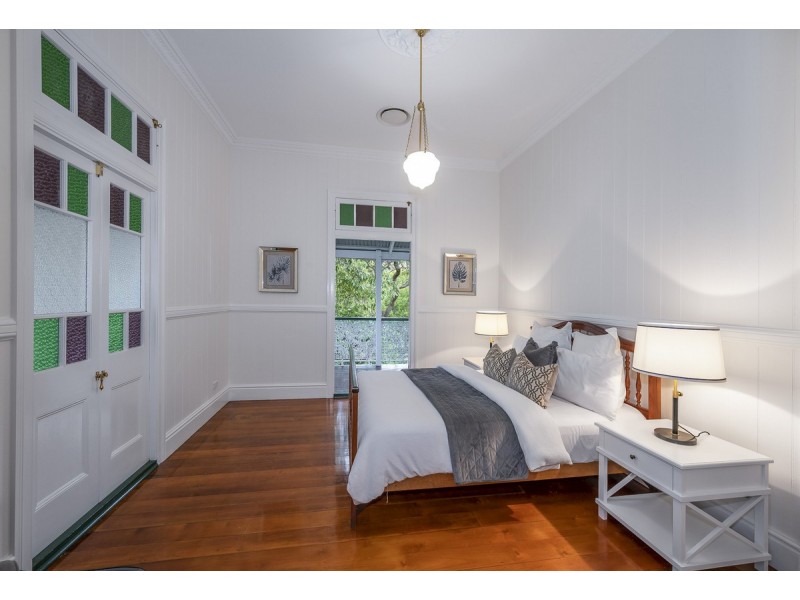12 Emerson Street, Toowong QLD 4066