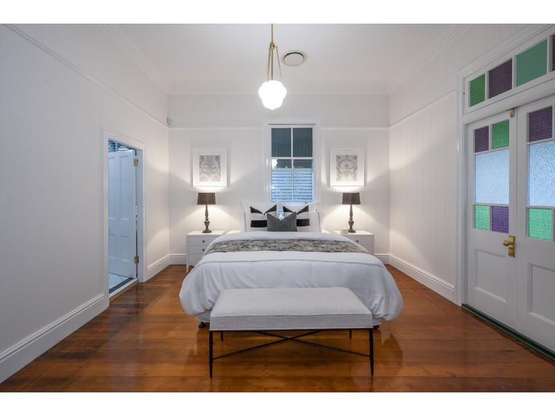 12 Emerson Street, Toowong QLD 4066