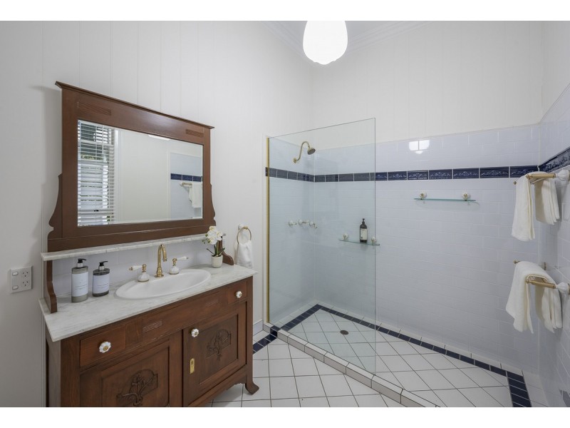 12 Emerson Street, Toowong QLD 4066