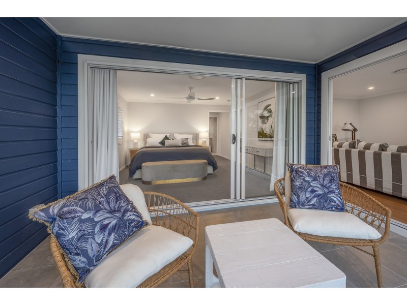 10 Castle Street, Fairfield QLD 4103