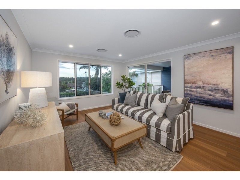 10 Castle Street, Fairfield QLD 4103