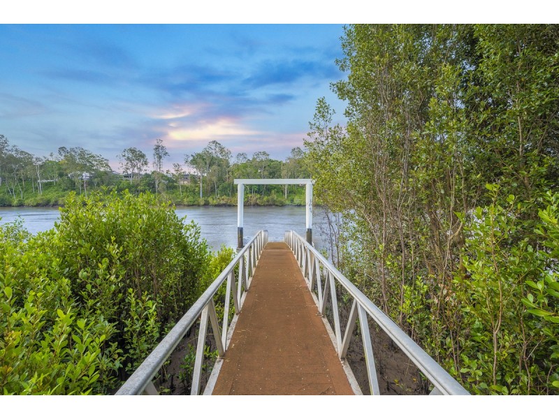 77 Mount Ommaney Drive, Jindalee QLD 4074