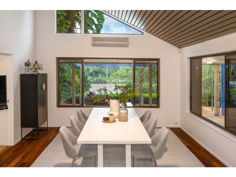 77 Mount Ommaney Drive, Jindalee QLD 4074