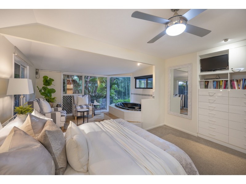 77 Mount Ommaney Drive, Jindalee QLD 4074