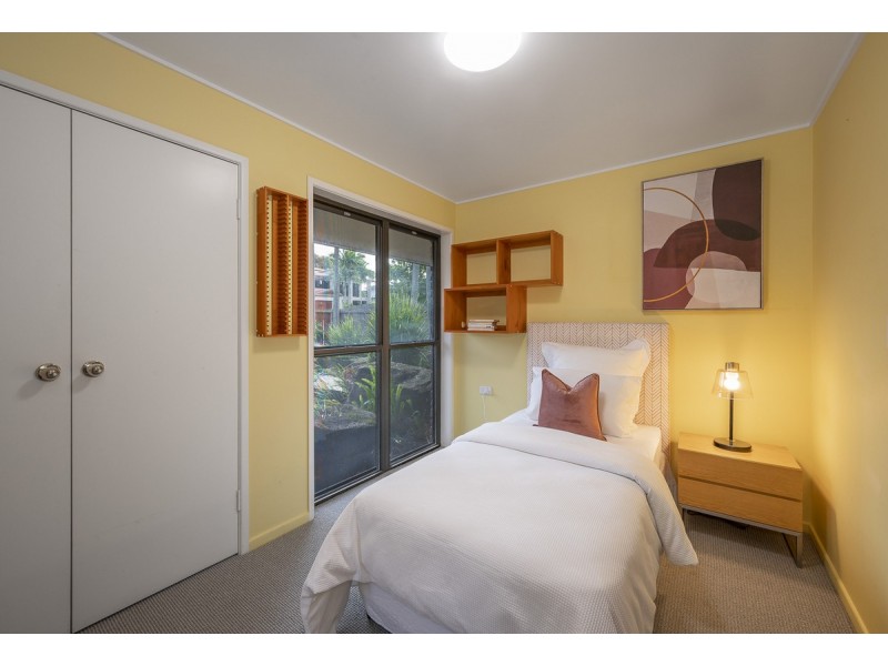 77 Mount Ommaney Drive, Jindalee QLD 4074