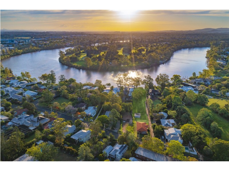 27 Feez Street, Yeronga QLD 4104