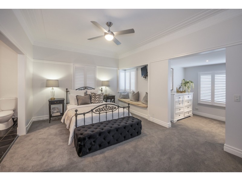 45 Ironside Street, St Lucia QLD 4067