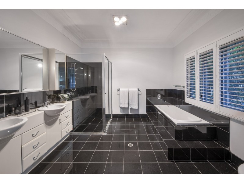 45 Ironside Street, St Lucia QLD 4067