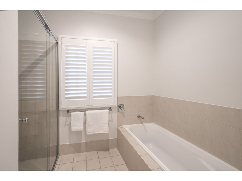 45 Ironside Street, St Lucia QLD 4067