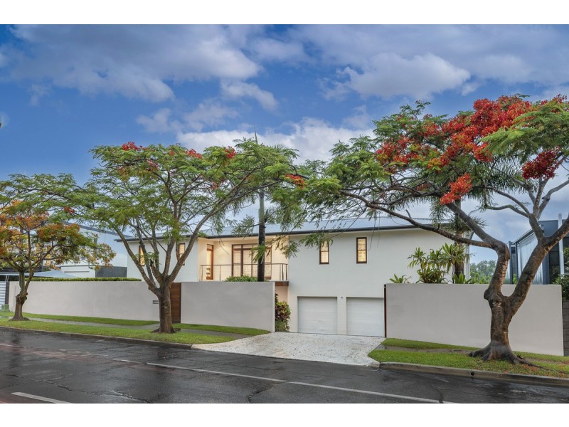 42 King Arthur Terrace, Tennyson QLD 4105