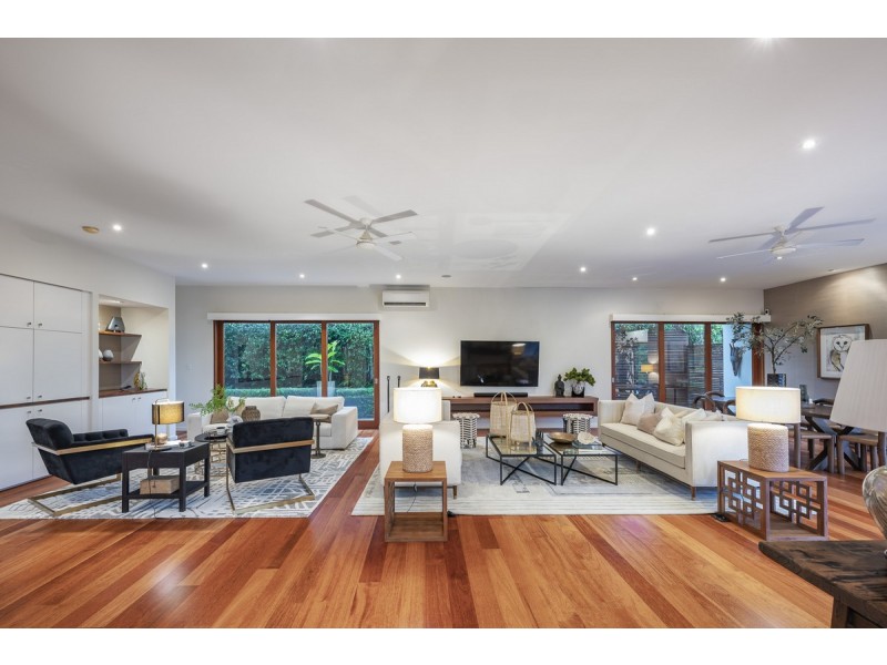 42 King Arthur Terrace, Tennyson QLD 4105