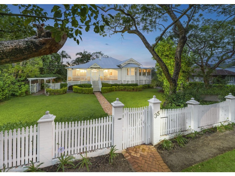 35 Laurel Avenue, Chelmer QLD 4068