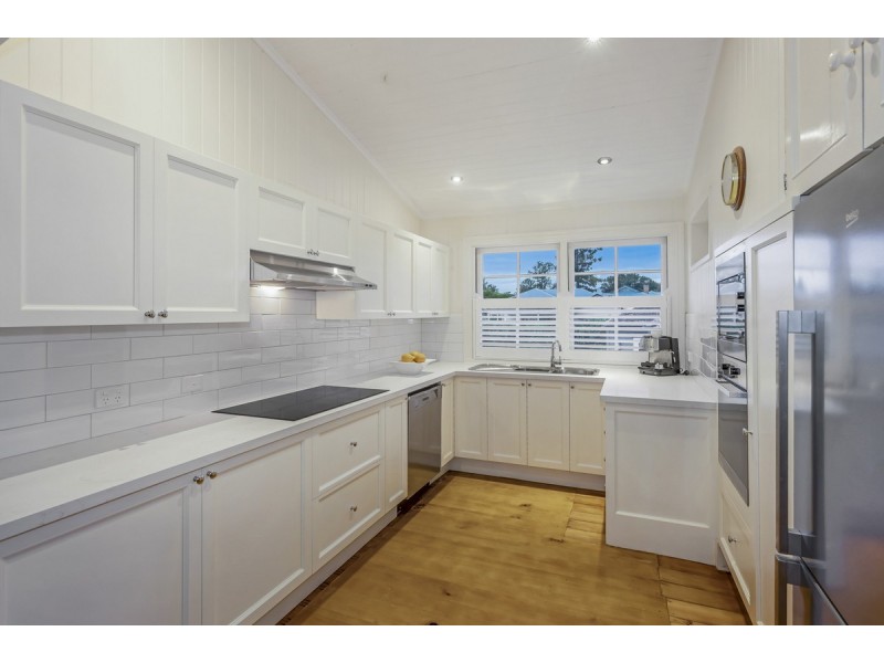 35 Laurel Avenue, Chelmer QLD 4068