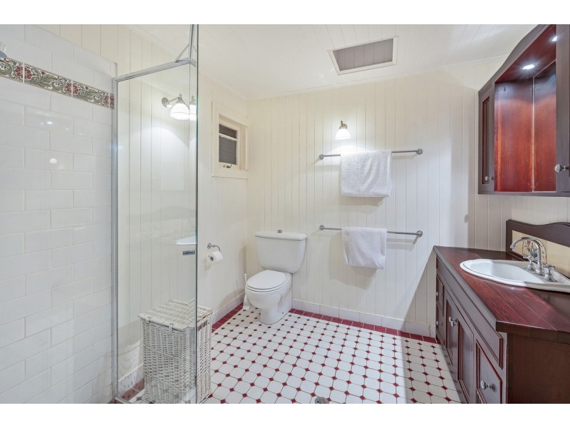 35 Laurel Avenue, Chelmer QLD 4068