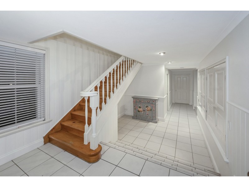 35 Laurel Avenue, Chelmer QLD 4068