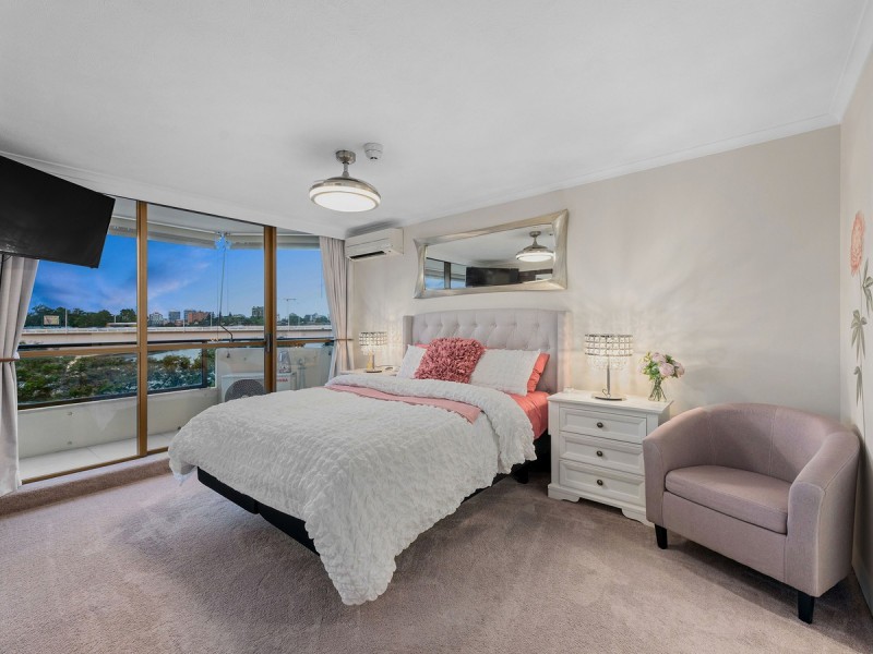 38/10 Lower River Terrace, South Brisbane QLD 4101