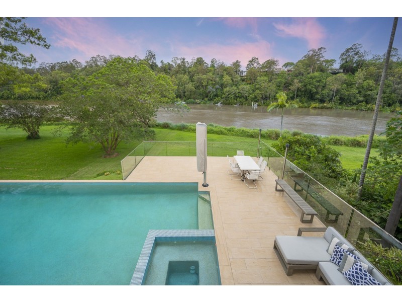 21 Mandalay Street, Fig Tree Pocket QLD 4069