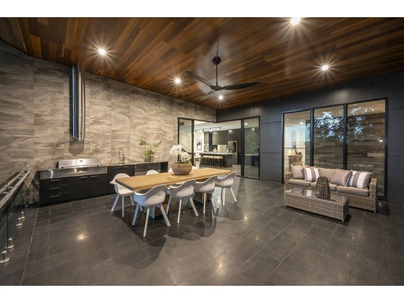 568 Fig Tree Pocket Road, Fig Tree Pocket QLD 4069