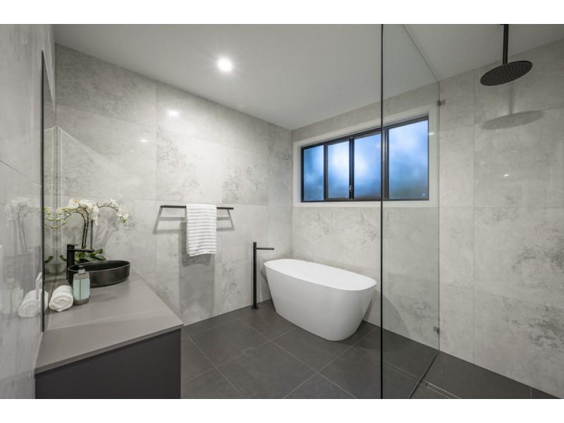 568 Fig Tree Pocket Road, Fig Tree Pocket QLD 4069