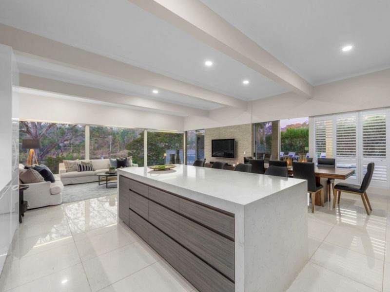 59 Kooringal Drive, Jindalee QLD 4074