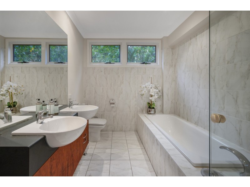 287 Kenmore Road, Fig Tree Pocket QLD 4069