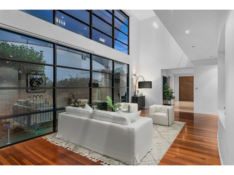 81 Rosebery Terrace, Chelmer QLD 4068