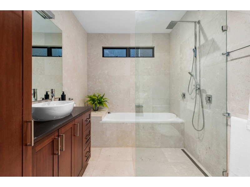 81 Rosebery Terrace, Chelmer QLD 4068