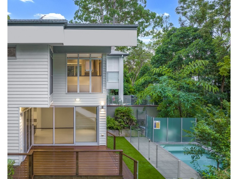 62 Ironside Street, St Lucia QLD 4067