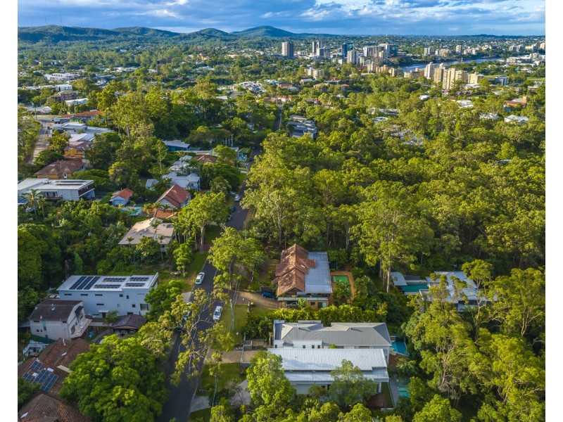 62 Ironside Street, St Lucia QLD 4067