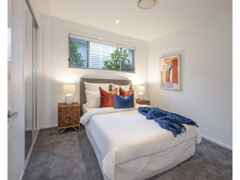 62 Ironside Street, St Lucia QLD 4067