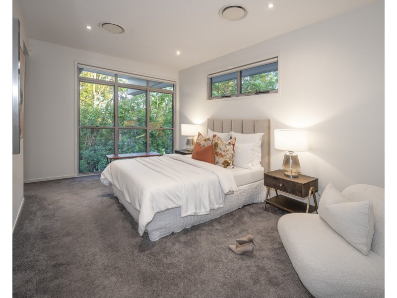 62 Ironside Street, St Lucia QLD 4067