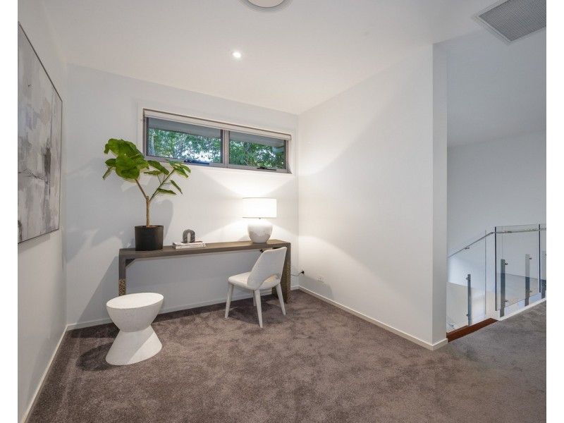62 Ironside Street, St Lucia QLD 4067