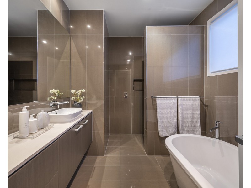 62 Ironside Street, St Lucia QLD 4067