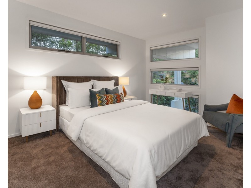 62 Ironside Street, St Lucia QLD 4067