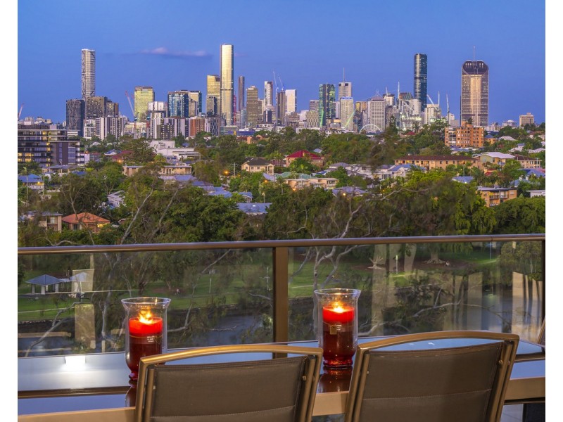 33/58 Sandford Street, St Lucia QLD 4067