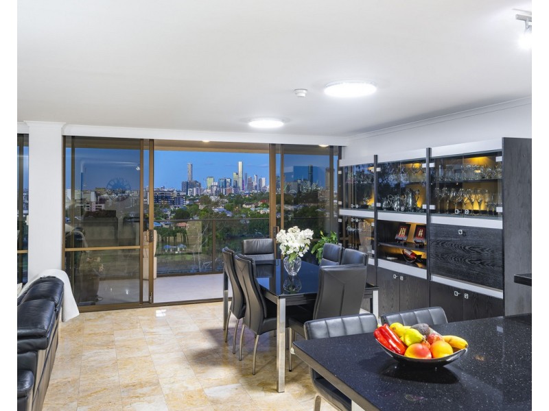 33/58 Sandford Street, St Lucia QLD 4067