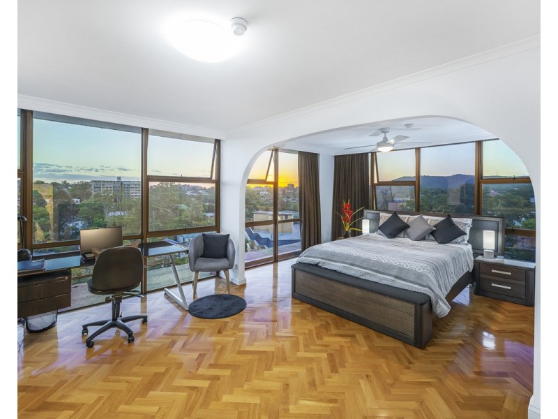 33/58 Sandford Street, St Lucia QLD 4067